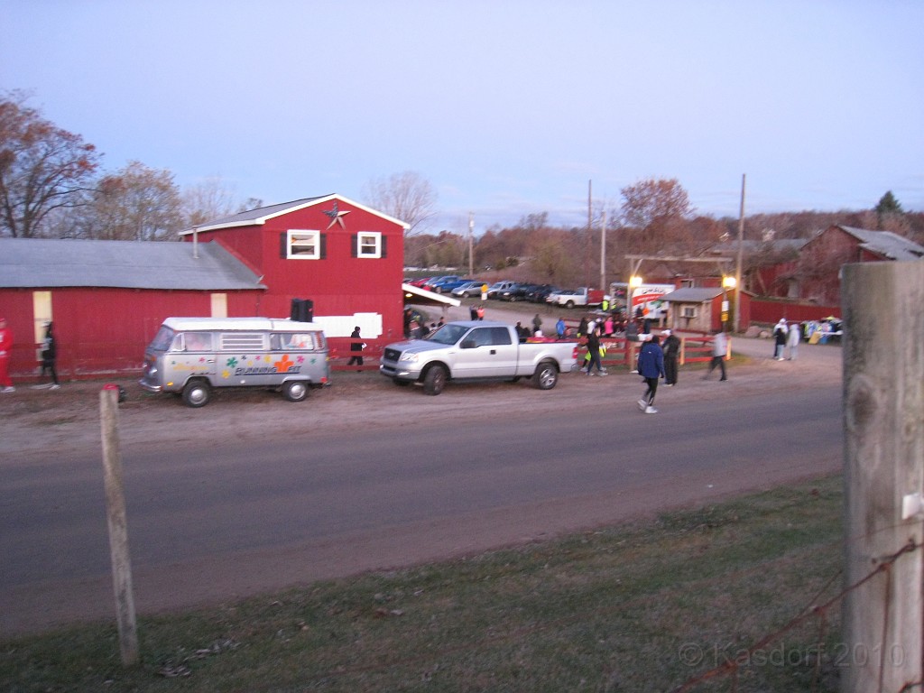 Run Through Hell 2010 10K 005.JPG - The 2010 Run Through Hell 10K held on Halloween Day, October 31, 2010. Cold, crisp and sunny. Still pretty quiet.